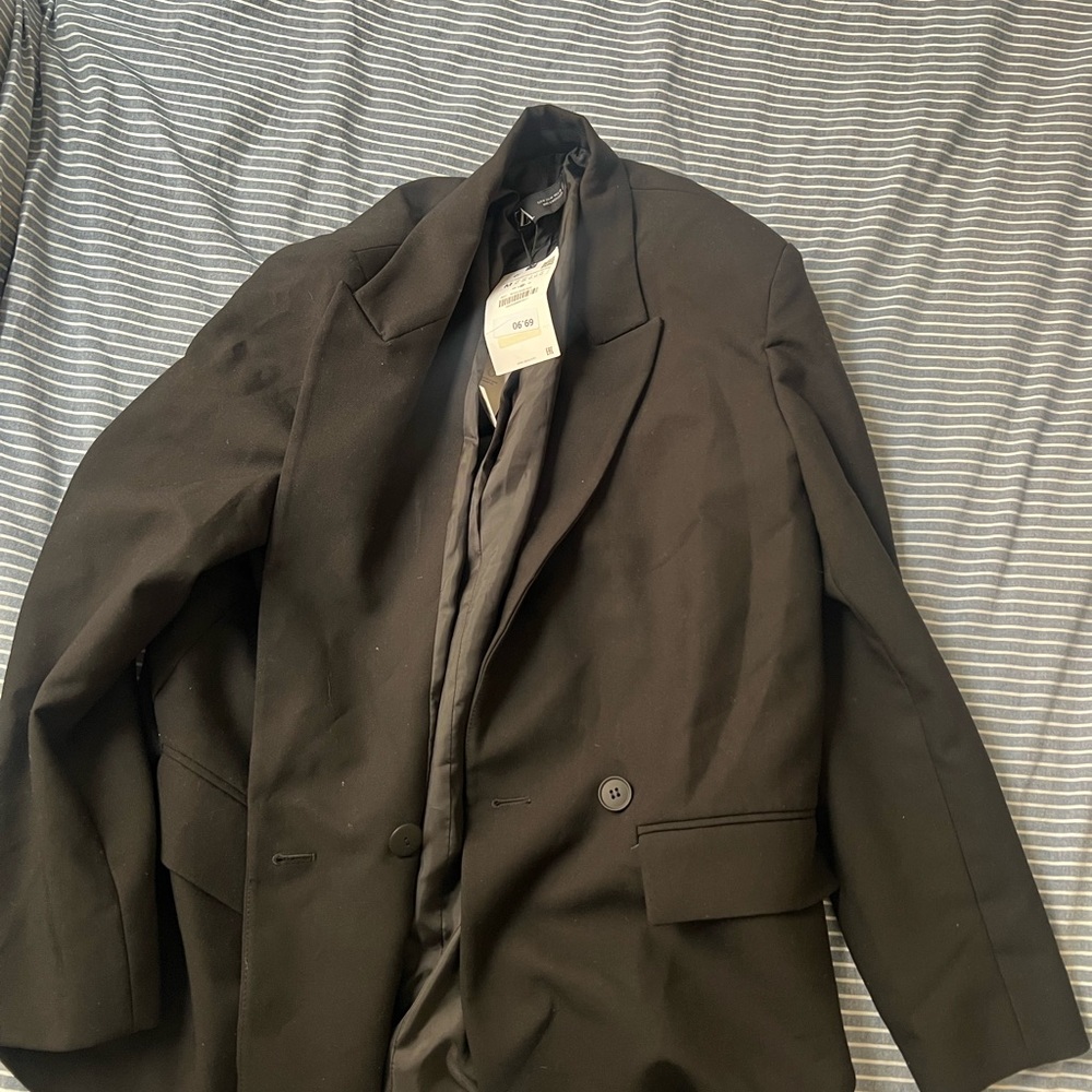 New with tags oversized black Zara blazer - Picture 3 of 3